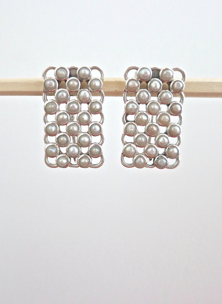Elegant rectangular pearl earrings - Lai