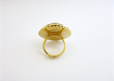 Ethno-tribal, flat top dome, gold-plated brass amulet ring - Lai