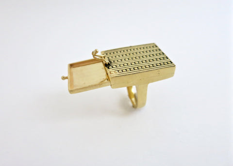 Exquisite, gold-plated brass rectangular drawer ring
