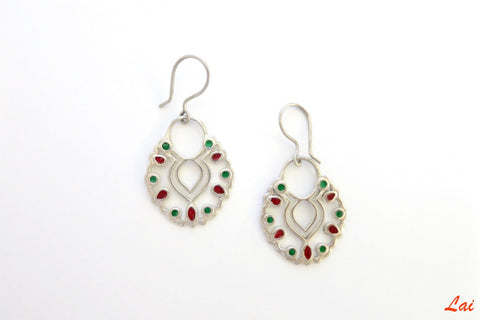Gorgeous, scallop outline dangling enamel earrings - Lai