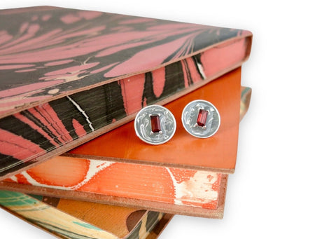 January (enamel marbling birthstone earrings)