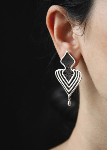 Magnificent, two-tone 'Jahanara' statement earrings - Lai
