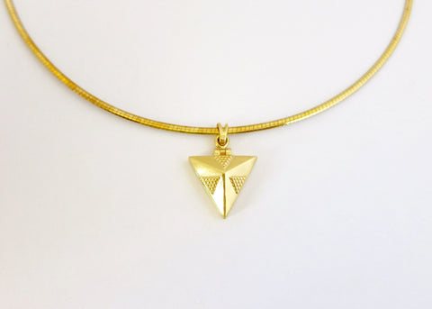 NEW! Chic and dainty triangular locket pendant - Lai