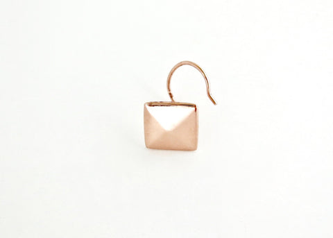NEW! Rose gold, minimalist, faceted square nose pin - Lai