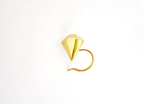 Unique, gold-plated, faceted diamond-shape nose pin