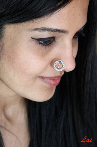 Stunning, pearl encrusted circular nose pin - Lai