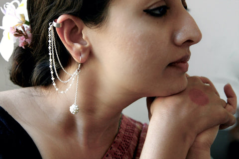 Stunning, pearl-encrusted, dangling ear cuffs - Lai