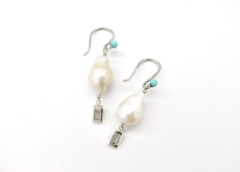 April (baroque pearl birthstone earrings) - Lai