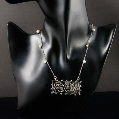 Artistic, rectangular paisley pendant on pearls interspersed chain - Lai