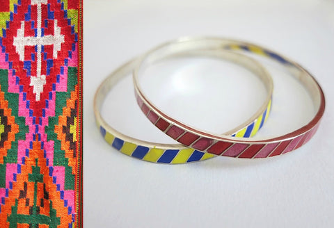 Beautiful, diagonal line pattern hand-painted enamel bangle