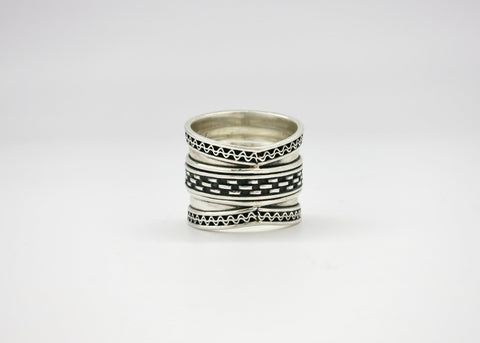 Beautifully detailed, cigar band ring - Lai