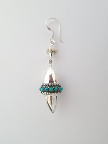 Chic and elegant Samarkand spindle-shape earrings with turquoise and pearls - Lai