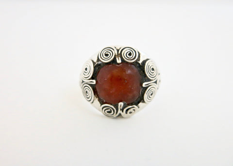 Chunky, nomadic Central Asian carnelian thumb ring