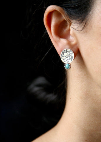 Classic 'Moti Bazaar' turquoise ear studs - Lai