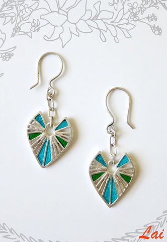 Contemporary and chic, two-tone enamel earrings (available in 2 colorways)