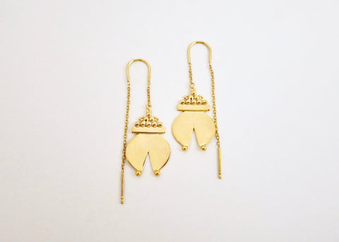 Contemporary, gold plated 'Naughara' threader earrings - Lai