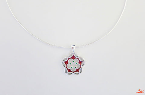 Dainty, floral charm enamel pendant - Lai