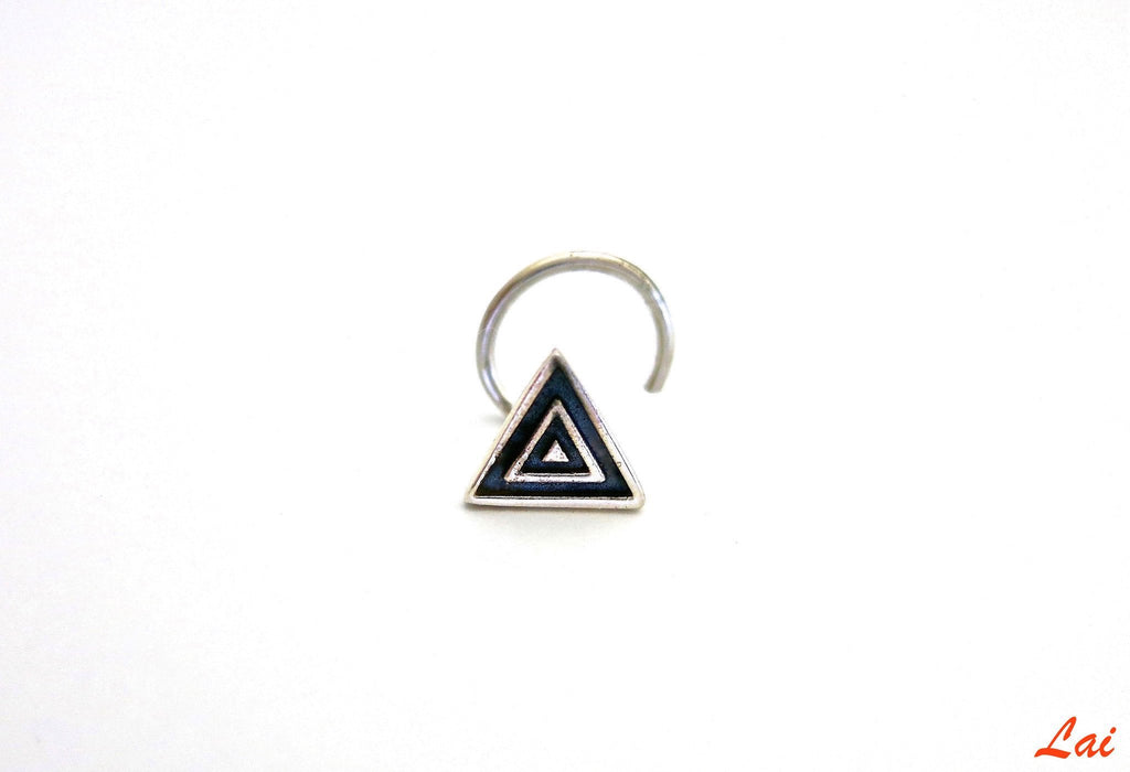 Dainty, minimalist, and chic triangle nose pin - Lai