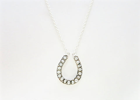 Dainty, pearl encrusted horse-shoe pendant necklace - Lai