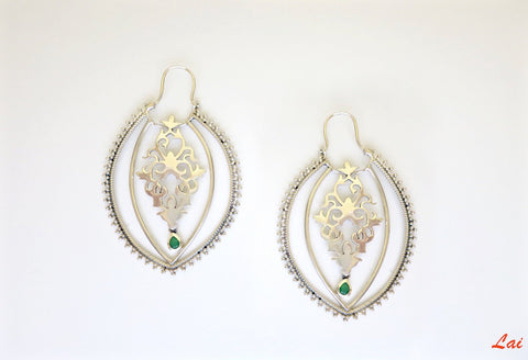 Dramatic, arabesque profile hoops - Lai