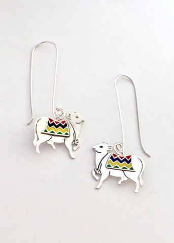 Dramatic 'Gau' (cow) studs - Lai