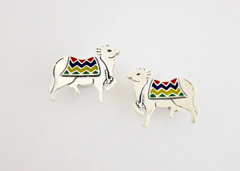 Dramatic 'Gau' (cow) studs