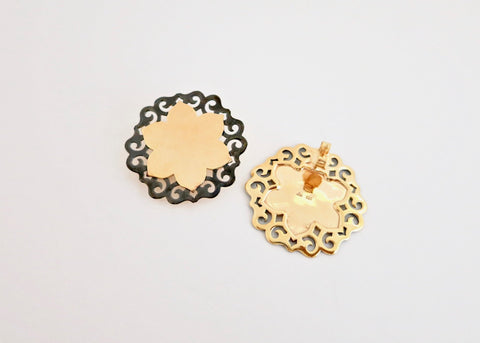 Dramatic, gold-plated, two-tone lotus studs - Lai