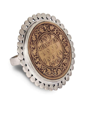 Dramatic, vintage Indian-coin ring with a silver border - Lai
