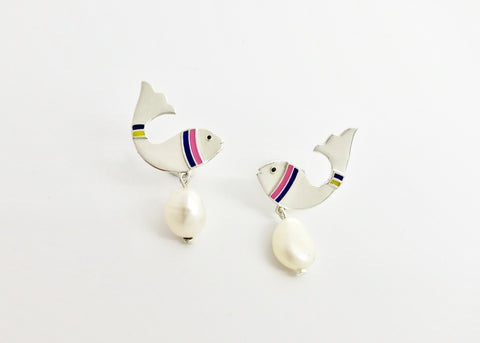 Elegant, pearl drop 'meen' fish earrings - Lai