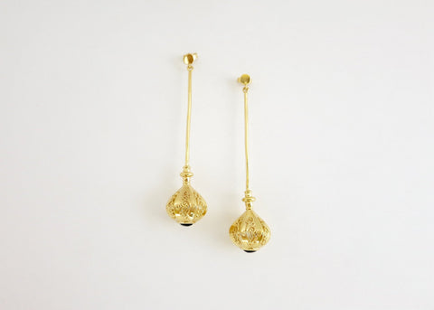 Elegant, stylish, gold plated long earrings with garnet - Lai