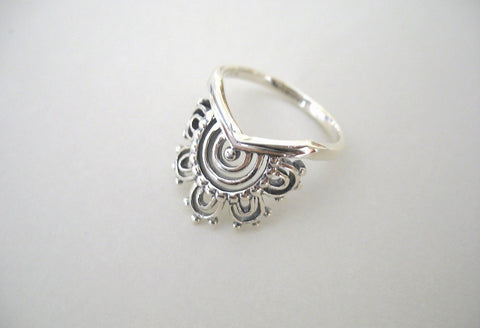 Elegant, unique, mehndi inspired ring - Lai