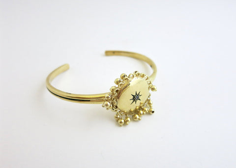 Elegant, vintage inspired, gold-plated brass round locket bracelet - Lai