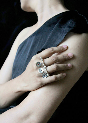 Exquisite, chic, two finger ring - Lai
