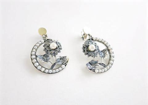 Exquisite, seed pearl, crescent and flower Victorian earrings - Lai