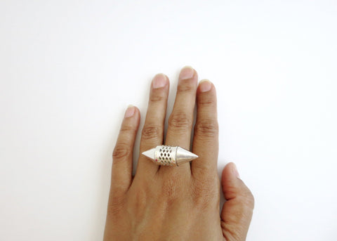 Exquisite, sterling silver, tubular amuletic ring with a gold-plated brass shank - Lai