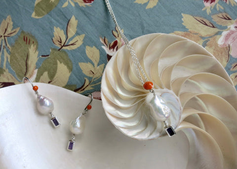 February (baroque pearl birthstone necklace) - Lai