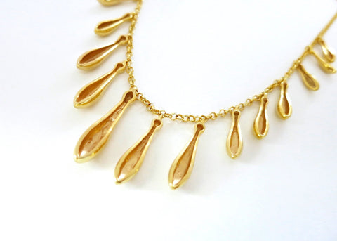 Gold plated, classic string-of-drops Victorian necklace - Lai