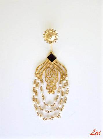 Gold-plated, draping pearls chandelier earrings - Lai