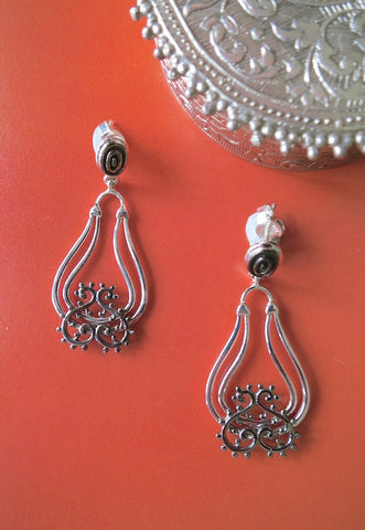 Gorgeous, dangle drop earrings with mehndi inspired black rhodium plated detailing