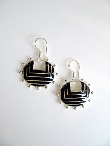 Graphic, chic, oval earrings with fine black enamel and granulation work