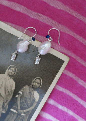 June (baroque pearl birthstone earrings) - Lai