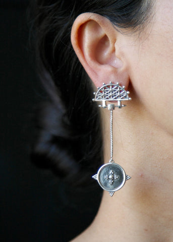 Kirabo dangling lattice and granulation earrings - Lai