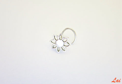 Minimalist, and elegant floral outline nose pin