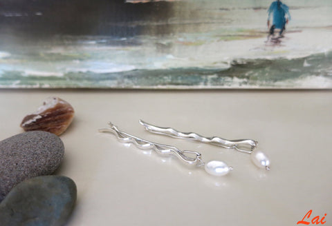 Minimalist and elegant pearl drop hair clip