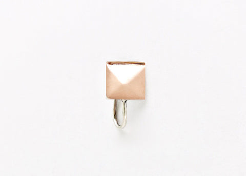 NEW! Rose gold, minimalist, faceted square nose pin - Lai