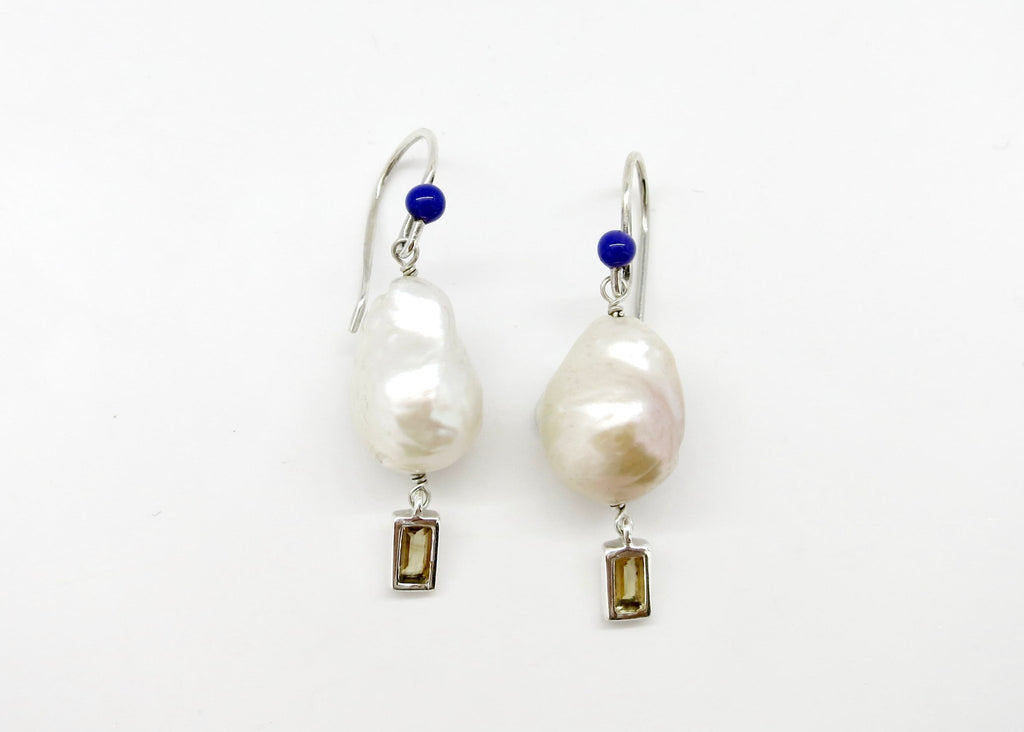 November (baroque pearl birthstone earrings) - Lai