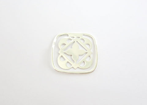 Small, rounded square, cutwork Bookmark - Lai