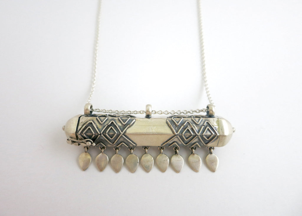 Statement, tribal-chic, tubular, sterling silver, long amuletic necklace - Lai