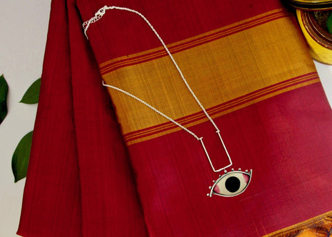 Striking ''Chakshu' (deity eye) necklace - Lai