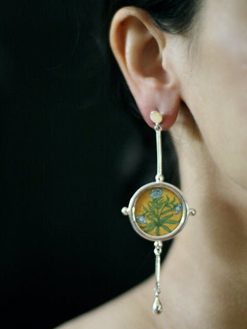 Stunning, asymmetrical, long-short, Mughal floral 'khasakhas' (poppies) earrings - Lai